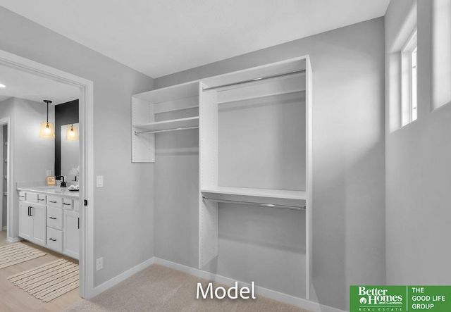 8613 N 177 Street, Bennington, NE 68007