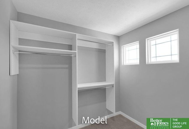 8613 N 177 Street, Bennington, NE 68007