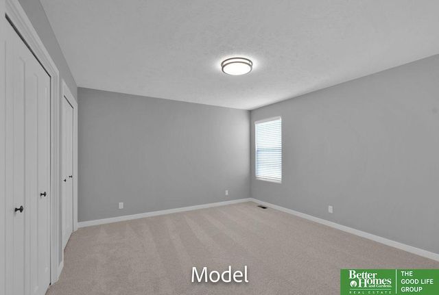 8613 N 177 Street, Bennington, NE 68007