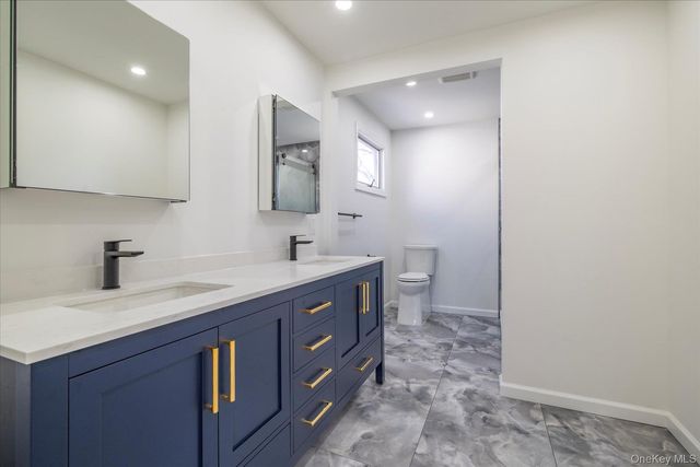 8 Patricia Court, Bethpage, NY 11714