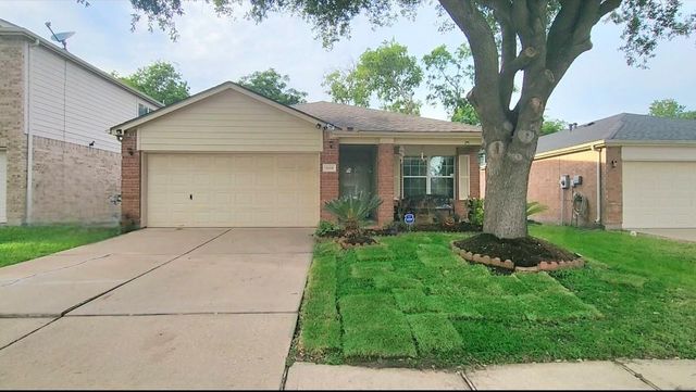 15006 Sugarhollow Drive, Sugar Land, TX 77498