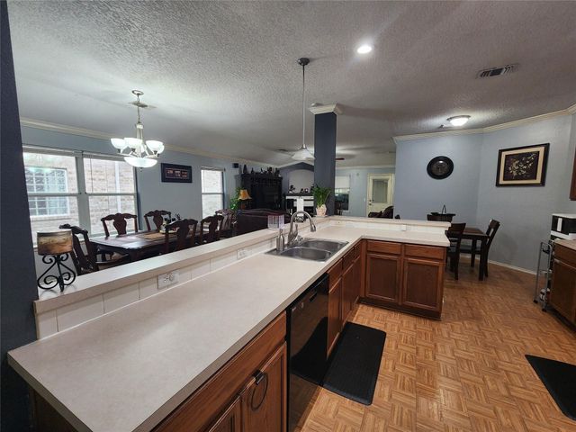 15006 Sugarhollow Drive, Sugar Land, TX 77498