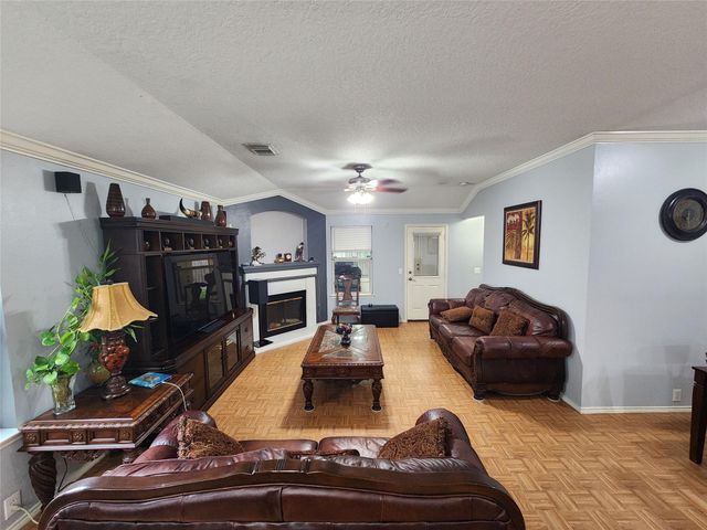 15006 Sugarhollow Drive, Sugar Land, TX 77498