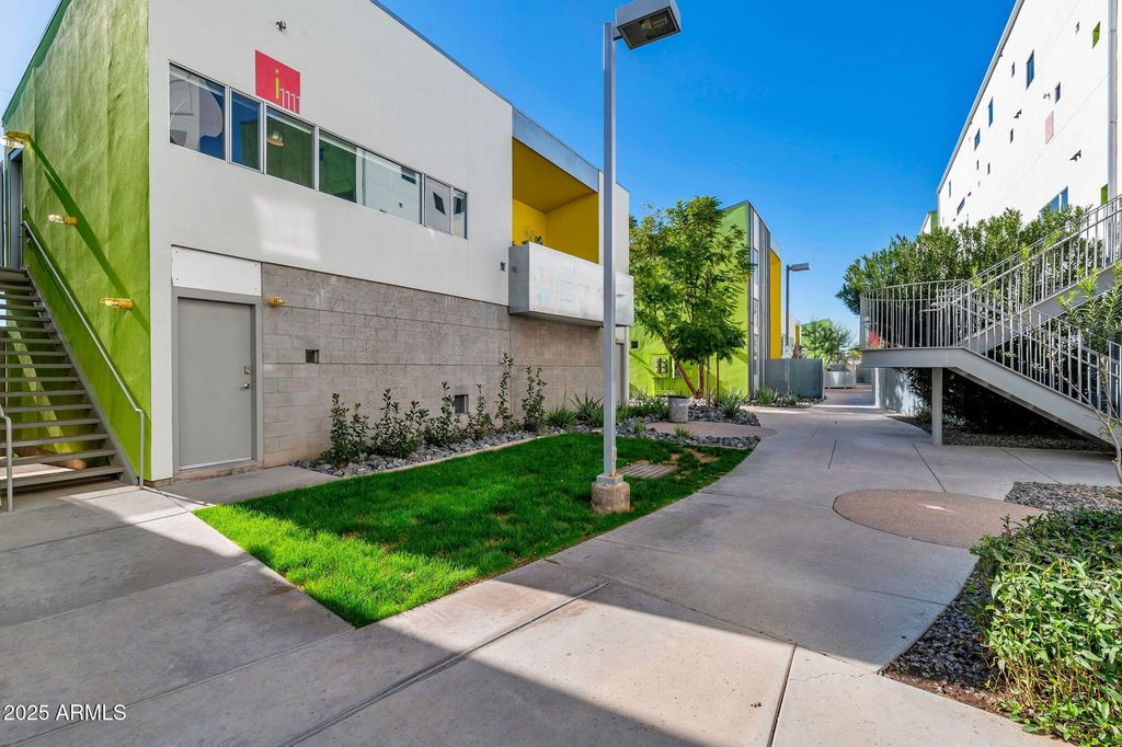 1111 W UNIVERSITY Drive 2026, Tempe, AZ 85281