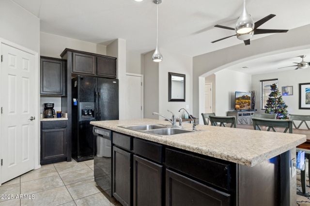 10903 E QUADE Avenue, Mesa, AZ 85212