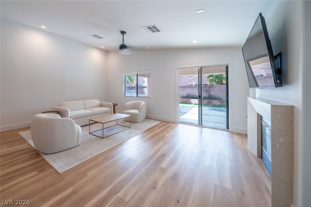 11617 Cabo Del Mesa Avenue, Las Vegas, NV 89138