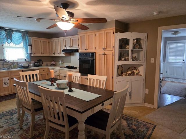 302 Spring Street, Mount Airy, NC 27030