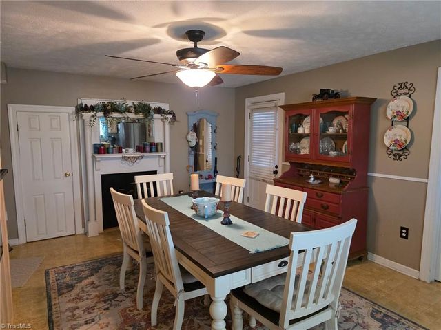 302 Spring Street, Mount Airy, NC 27030