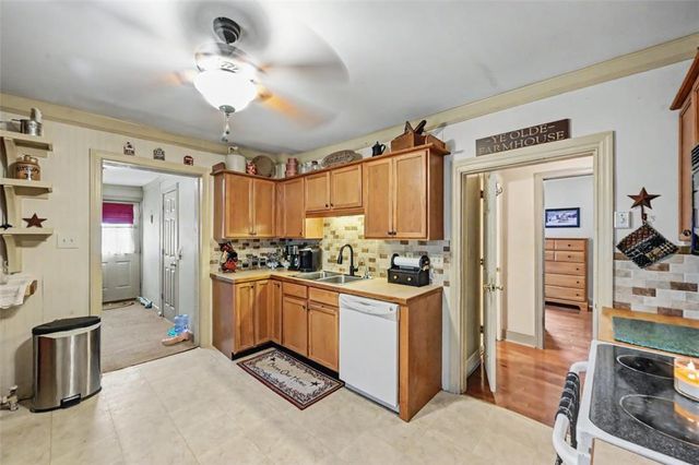 309 Jubilee Drive, Stockertown Boro, PA 18083