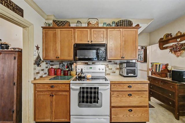 309 Jubilee Drive, Stockertown Boro, PA 18083