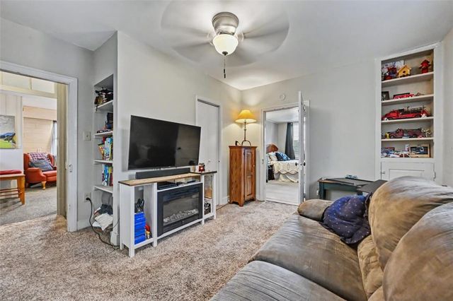 309 Jubilee Drive, Stockertown Boro, PA 18083