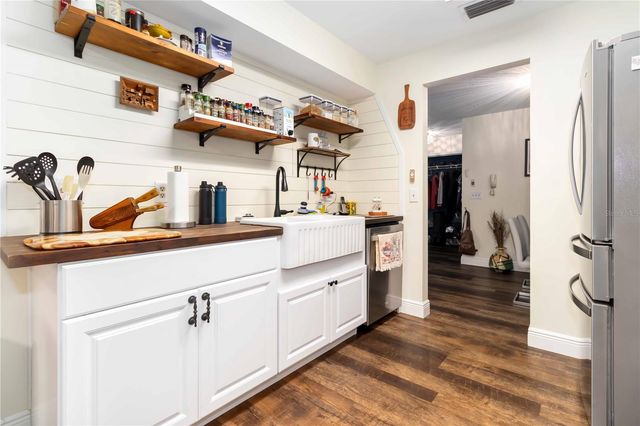 610 SAINT ALBANS COURT 19D, West Melbourne, FL 32904