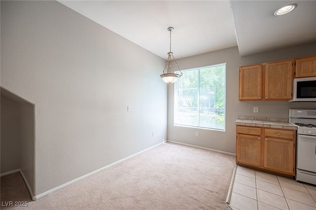 10211 Red Pueblo Place 103, Las Vegas, NV 89144