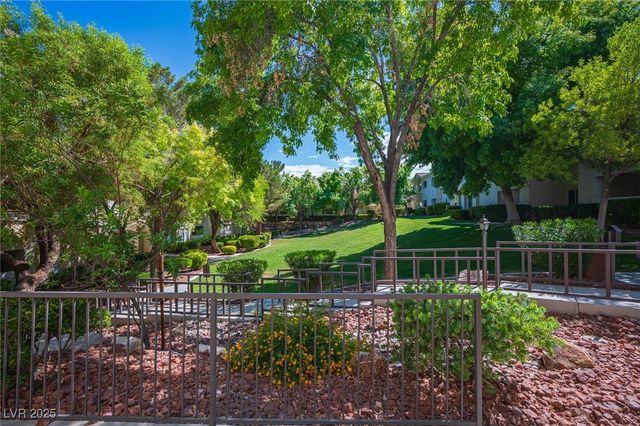 10211 Red Pueblo Place 103, Las Vegas, NV 89144