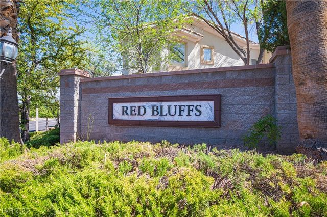 10211 Red Pueblo Place 103, Las Vegas, NV 89144