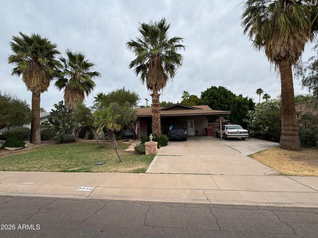 Image 1 of property listing at 8532 E HEATHERBRAE Drive, Scottsdale, AZ 85251