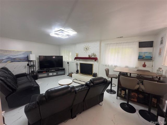 3757 Oxley Drive, Troy, MI 48083