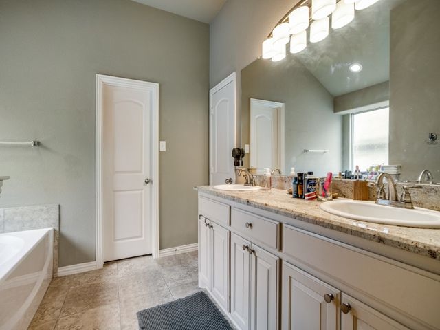 315 Crosscreek Drive, Princeton, TX 75407