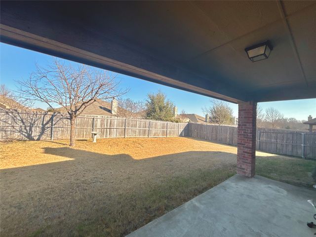 315 Crosscreek Drive, Princeton, TX 75407