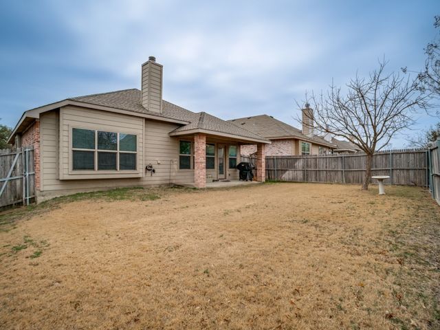 315 Crosscreek Drive, Princeton, TX 75407