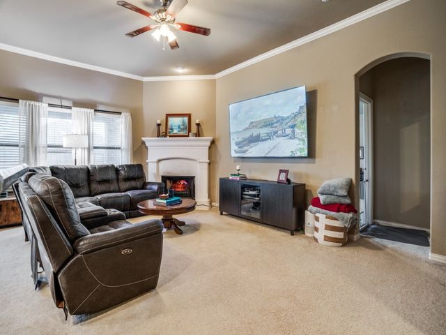 315 Crosscreek Drive, Princeton, TX 75407