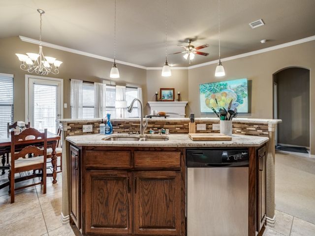 315 Crosscreek Drive, Princeton, TX 75407