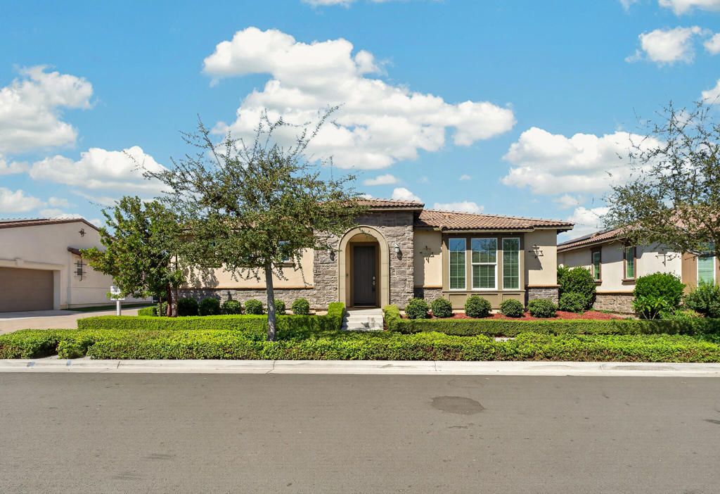 4560 S Afton Privado, Ontario, CA 91761 — photo 2