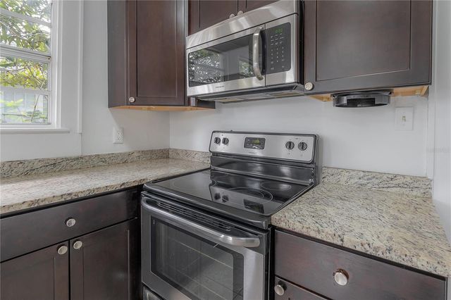 103 W NORTH BAY STREET, Tampa, FL 33603