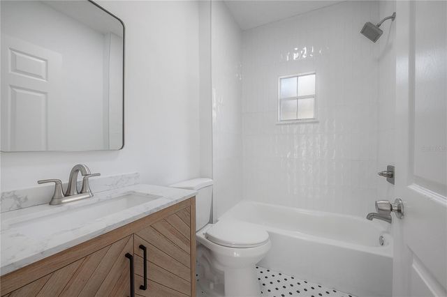 103 W NORTH BAY STREET, Tampa, FL 33603