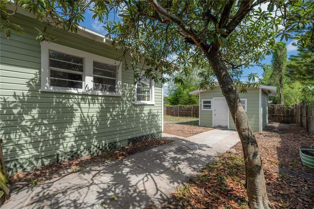 103 W NORTH BAY STREET, Tampa, FL 33603