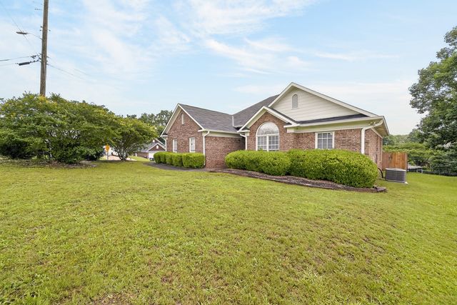 5018 Briarwood Court, Phenix City, AL 36867