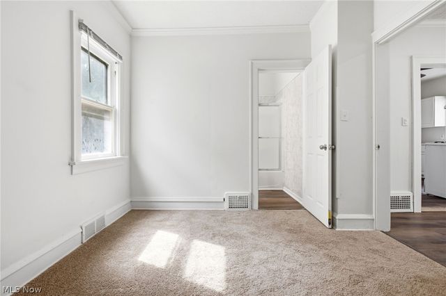 10113 Loretta Avenue, Cleveland, OH 44111