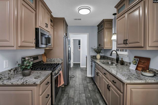 129 Montclaire Circle, West Columbia, SC 29170