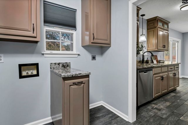 129 Montclaire Circle, West Columbia, SC 29170