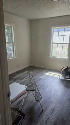 7956 Hull Avenue, Dallas, TX 75216