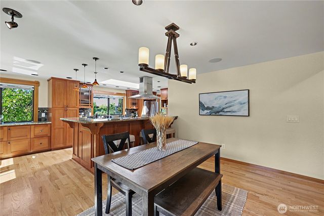 20106 Marine View Drive SW, Normandy Park, WA 98166