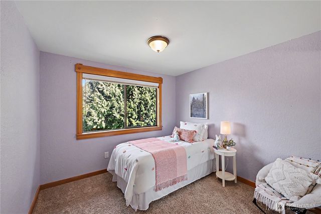 20106 Marine View Drive SW, Normandy Park, WA 98166