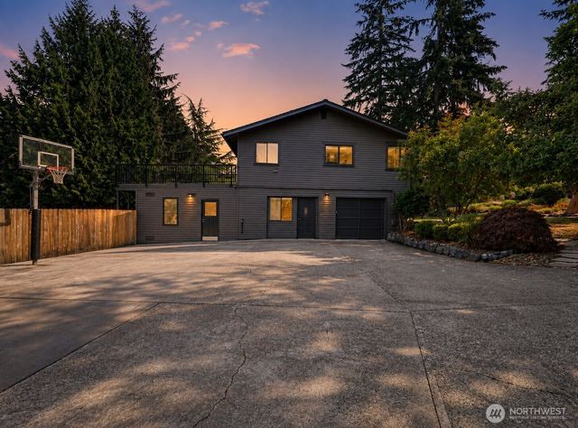 20106 Marine View Drive SW, Normandy Park, WA 98166