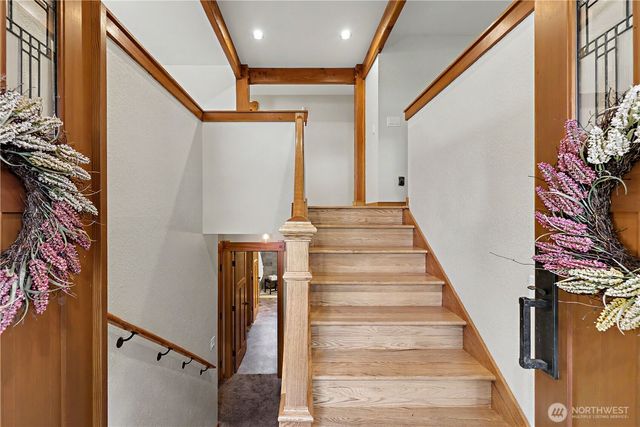 20106 Marine View Drive SW, Normandy Park, WA 98166