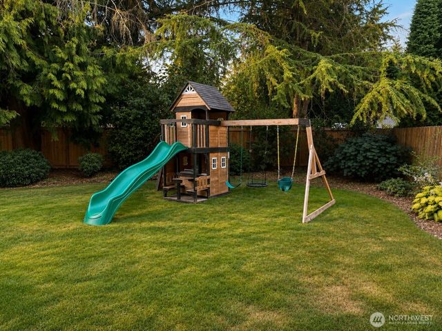20106 Marine View Drive SW, Normandy Park, WA 98166