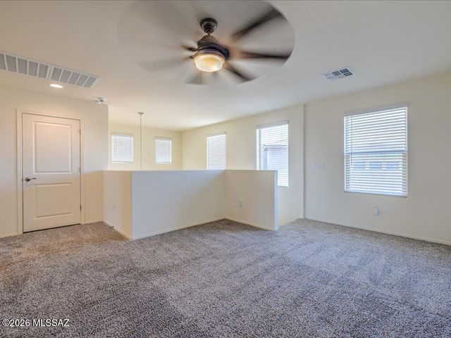 11328 S Weismann Drive, Vail, AZ 85641