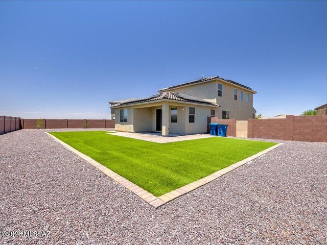 11328 S Weismann Drive, Vail, AZ 85641