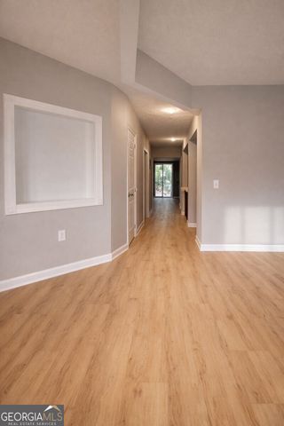 2743 Heathrow Drive, Lawrenceville, GA 30043