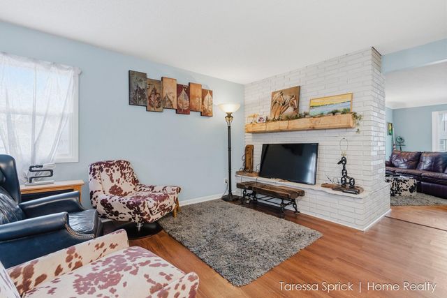 112 Cambridge Avenue, Holland, MI 49423