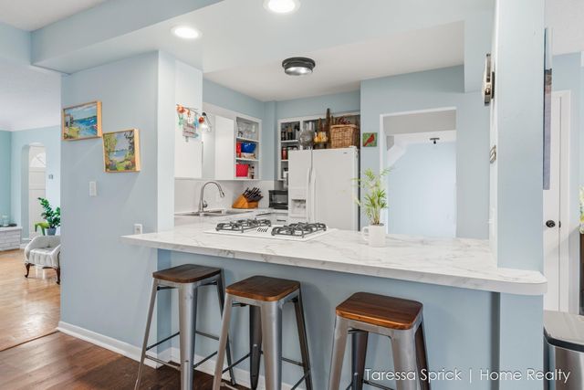 112 Cambridge Avenue, Holland, MI 49423