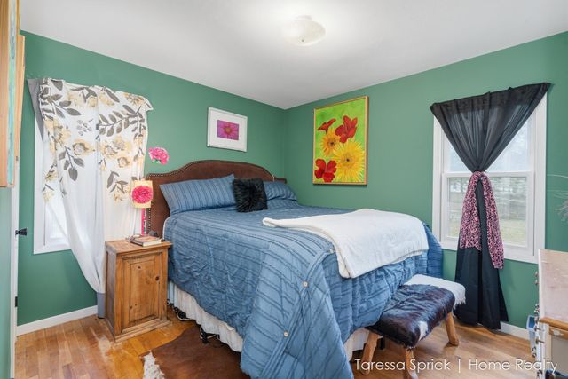 112 Cambridge Avenue, Holland, MI 49423