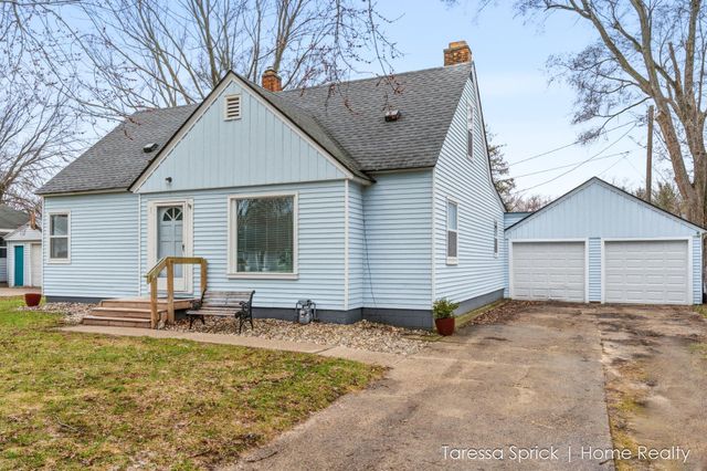 112 Cambridge Avenue, Holland, MI 49423