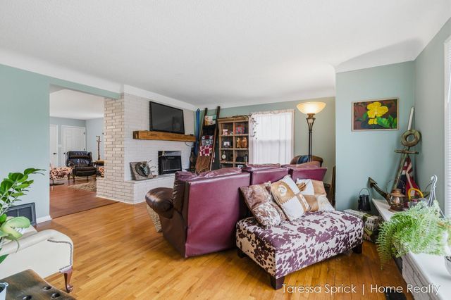 112 Cambridge Avenue, Holland, MI 49423