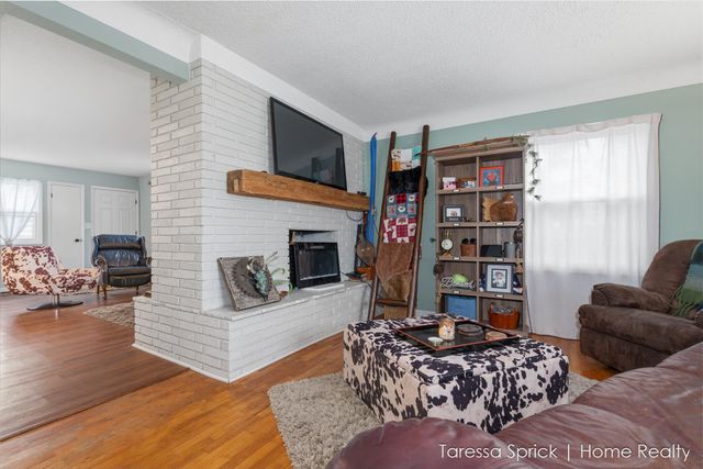 112 Cambridge Avenue, Holland, MI 49423