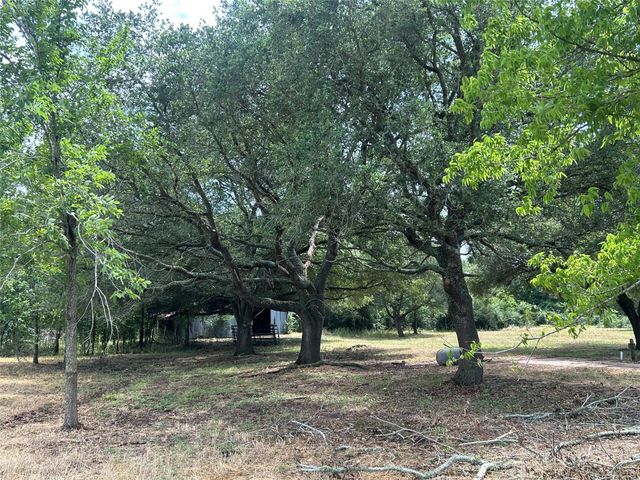 38825 Wiggins Road, Hempstead, TX 77445